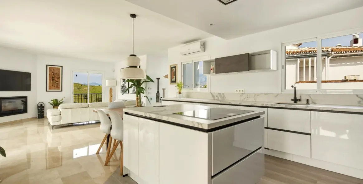 Продажа  отдельно стоящей виллы в Mijas 8