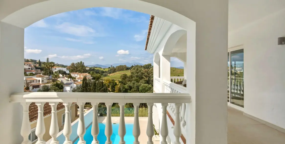 Продажа  отдельно стоящей виллы в Mijas 17