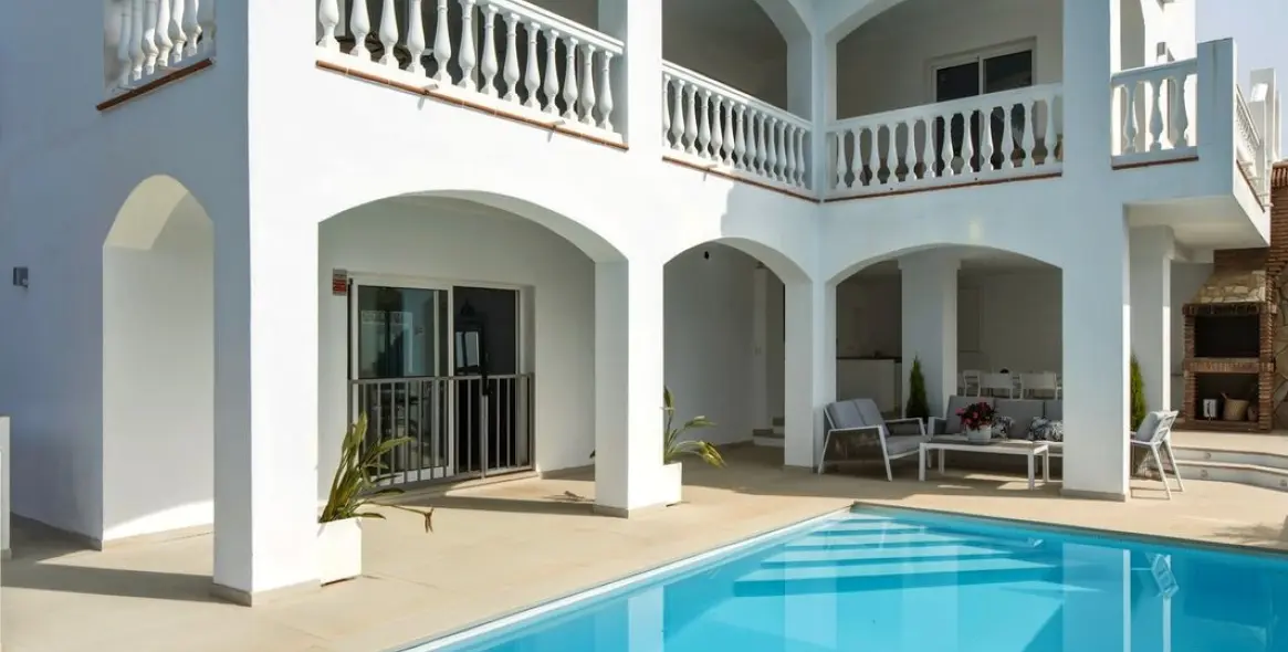 Sale of detached villa in Mijas 23