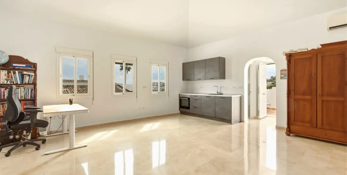 Sale of detached villa in Mijas 34