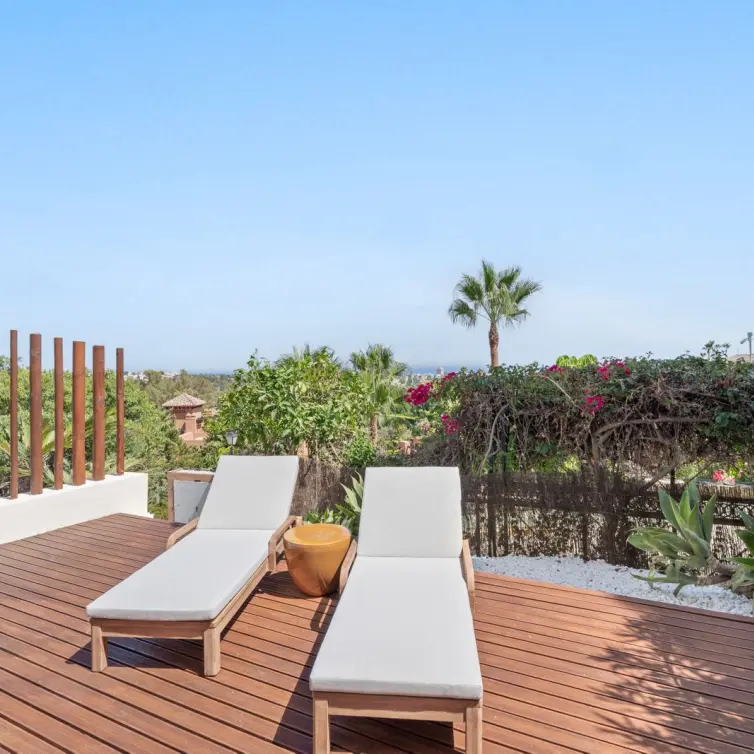 Sale of ground floor apartment in Nueva Andalucía
