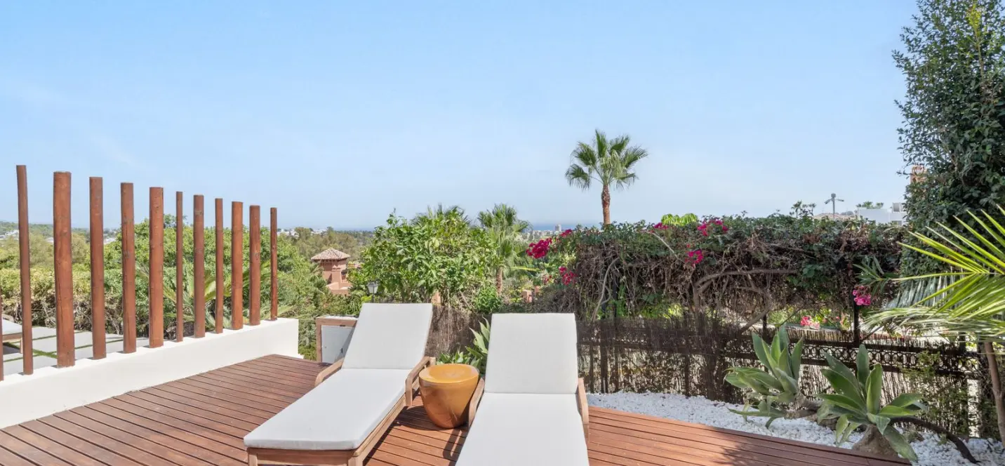 Sale of ground floor apartment in Nueva Andalucía 1