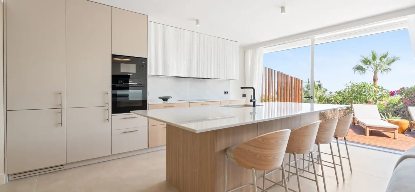 Sale of ground floor apartment in Nueva Andalucía 3