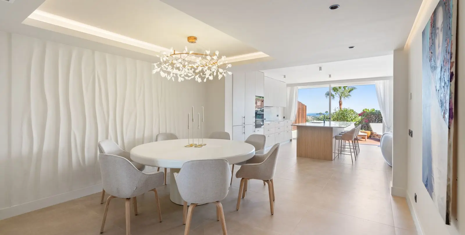 Sale of ground floor apartment in Nueva Andalucía 6