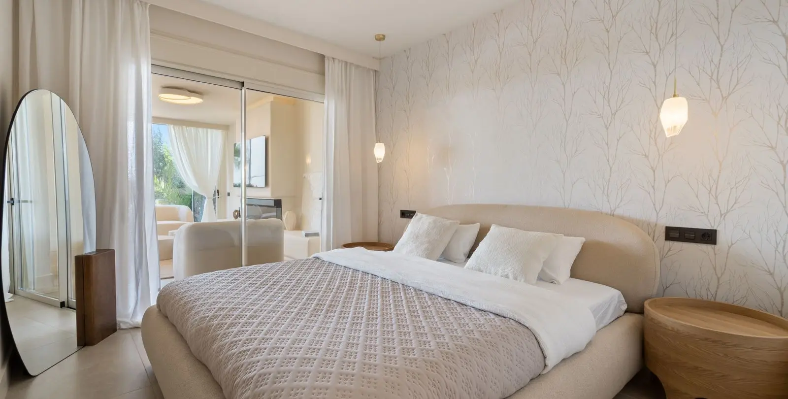 Sale of ground floor apartment in Nueva Andalucía 7