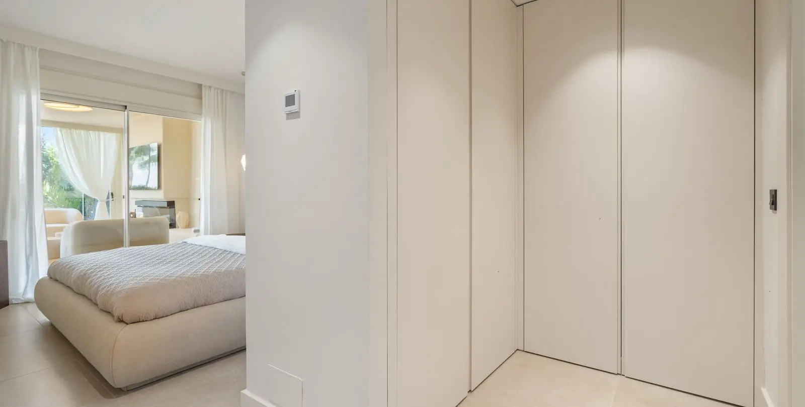 Sale of ground floor apartment in Nueva Andalucía 8