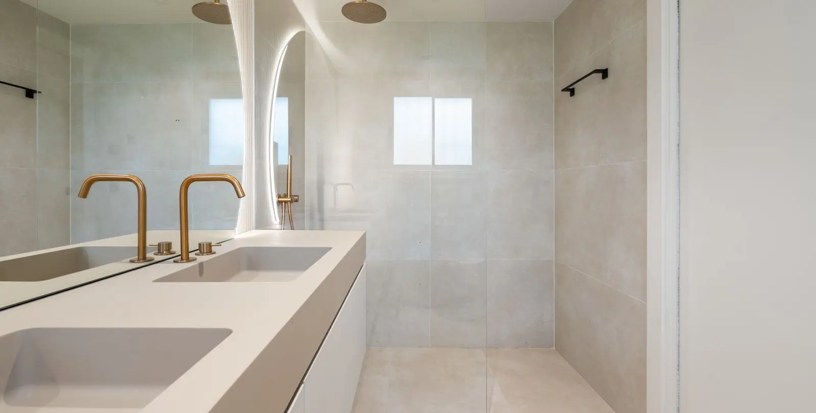 Sale of ground floor apartment in Nueva Andalucía 9