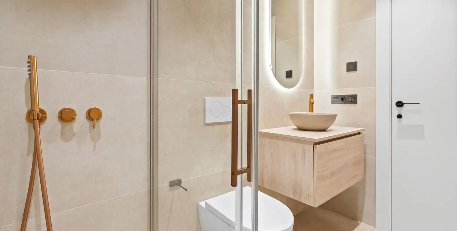 Sale of ground floor apartment in Nueva Andalucía 14