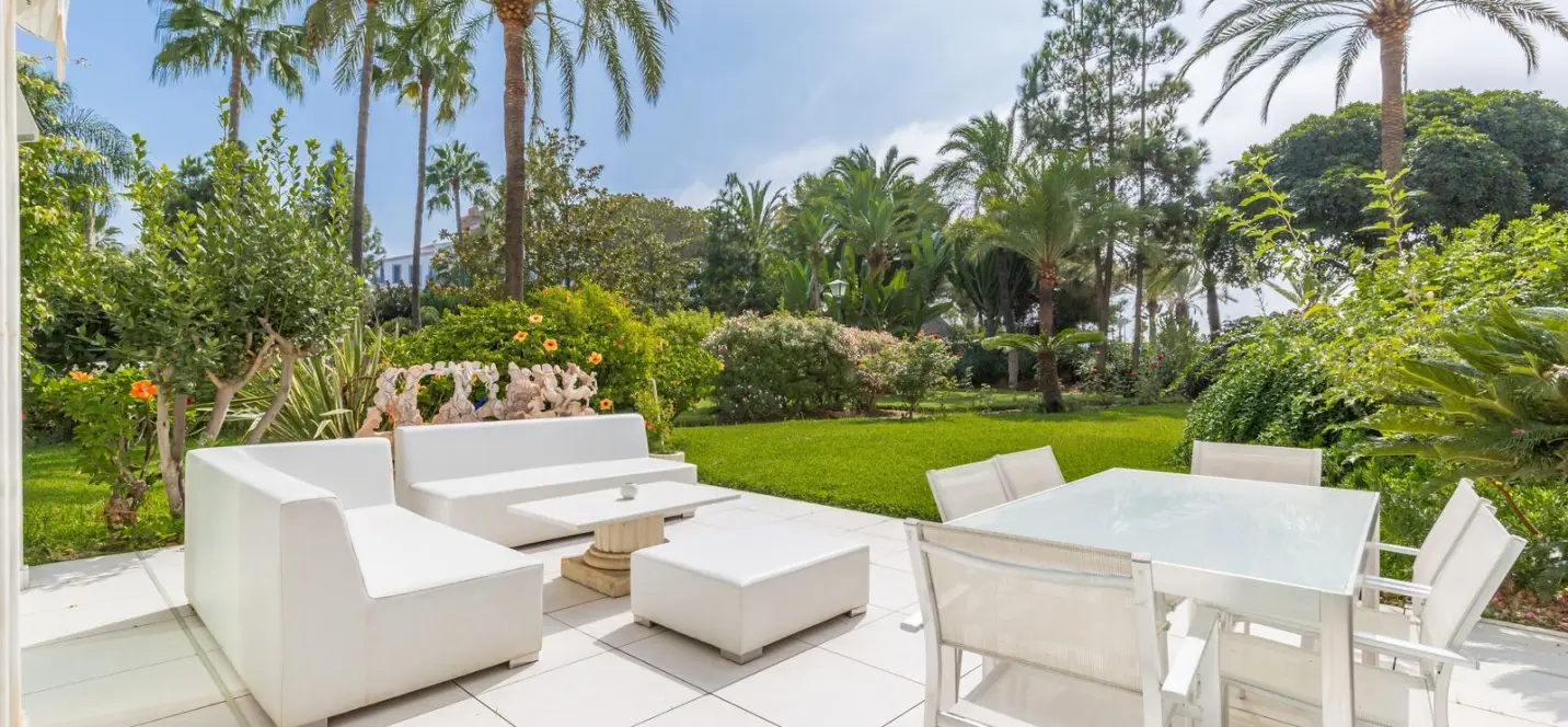 Short-term rent of ground floor apartment in Puerto Banús 1
