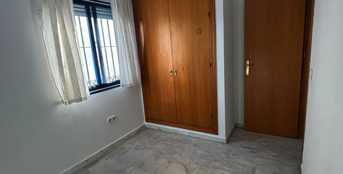 Sale of ground floor apartment in Estepona 7