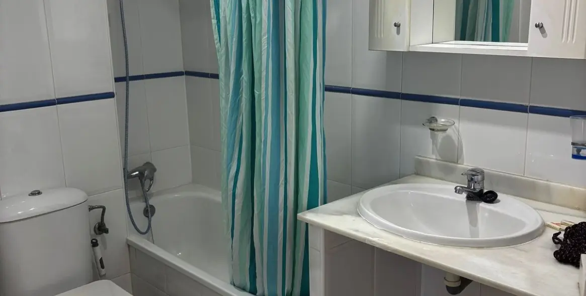 Sale of ground floor apartment in Estepona 13