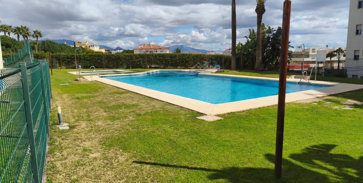 Sale of ground floor apartment in Estepona 15