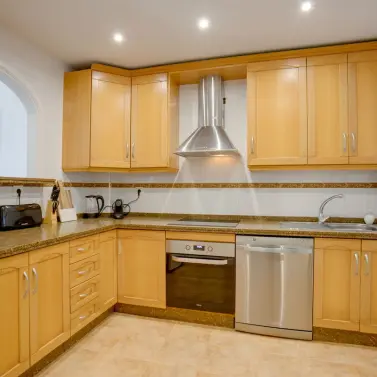 Sale of ground floor apartment in Estepona