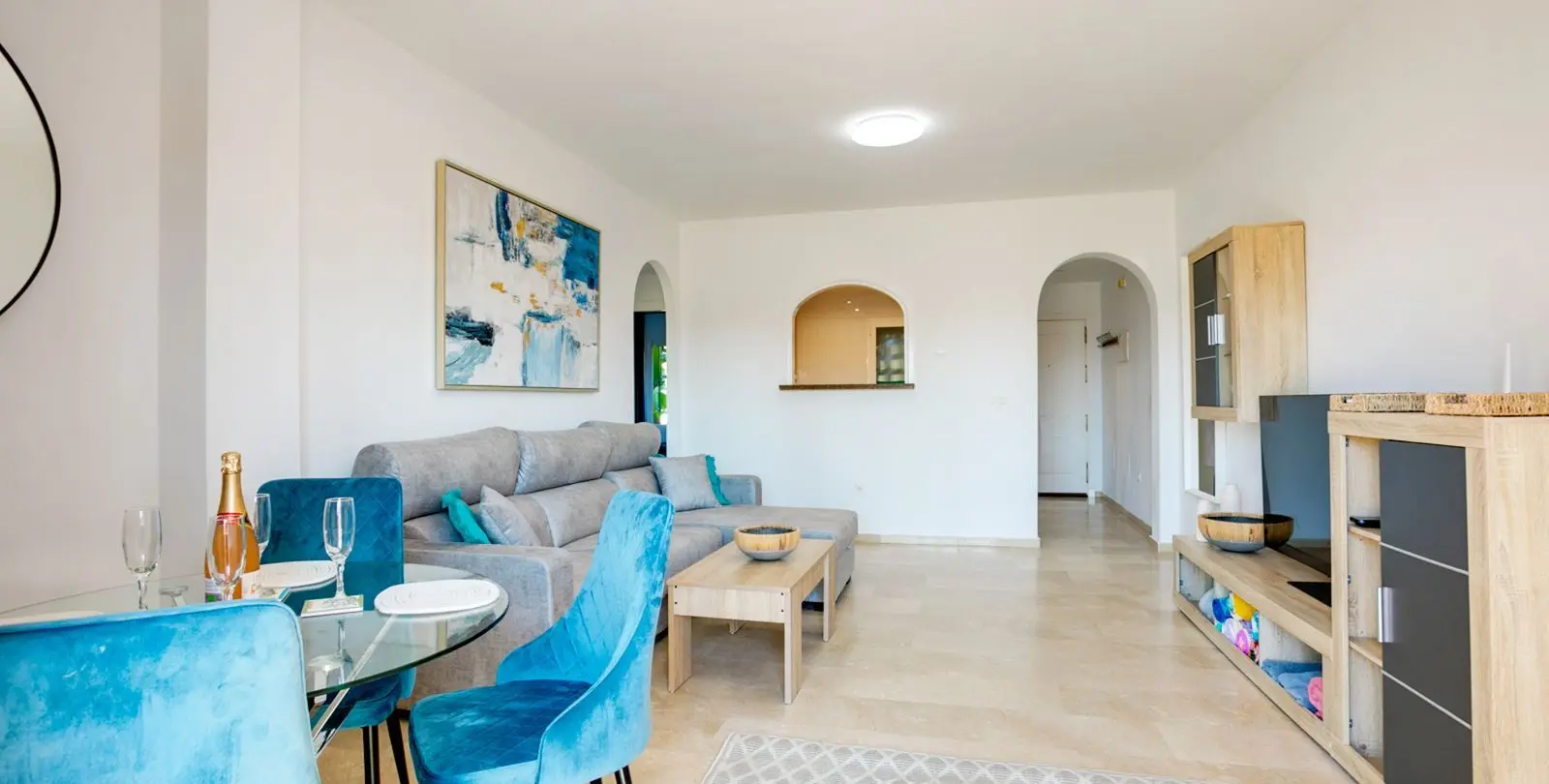 Sale of ground floor apartment in Estepona 6