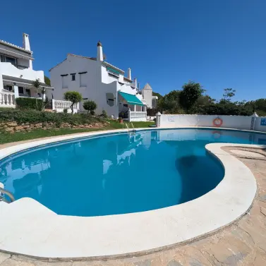 Sale of townhouse in Calahonda