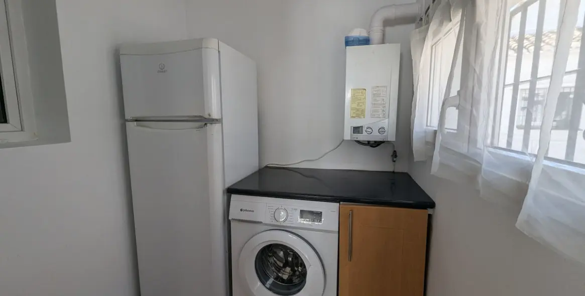 Sale of townhouse in Calahonda 25