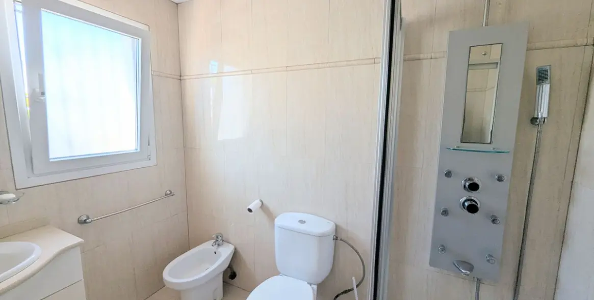 Sale of townhouse in Calahonda 36