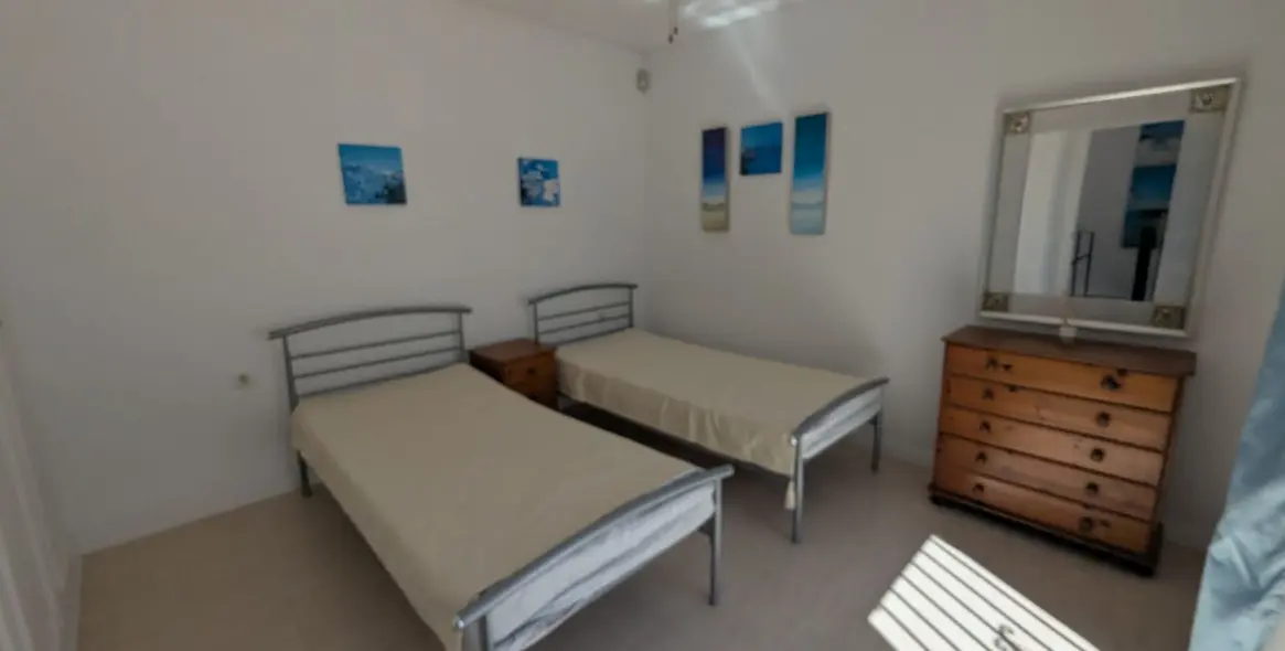 Sale of townhouse in Calahonda 40