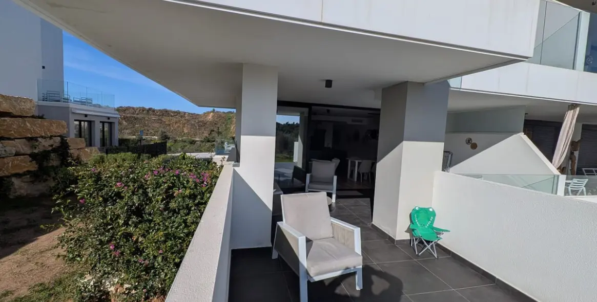 Продажа апартаментов на первом этаже в Mijas Costa 5