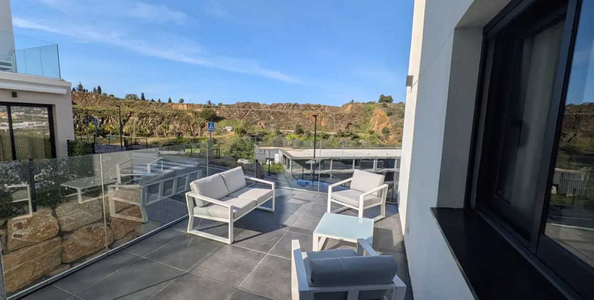 Продажа апартаментов на первом этаже в Mijas Costa 12