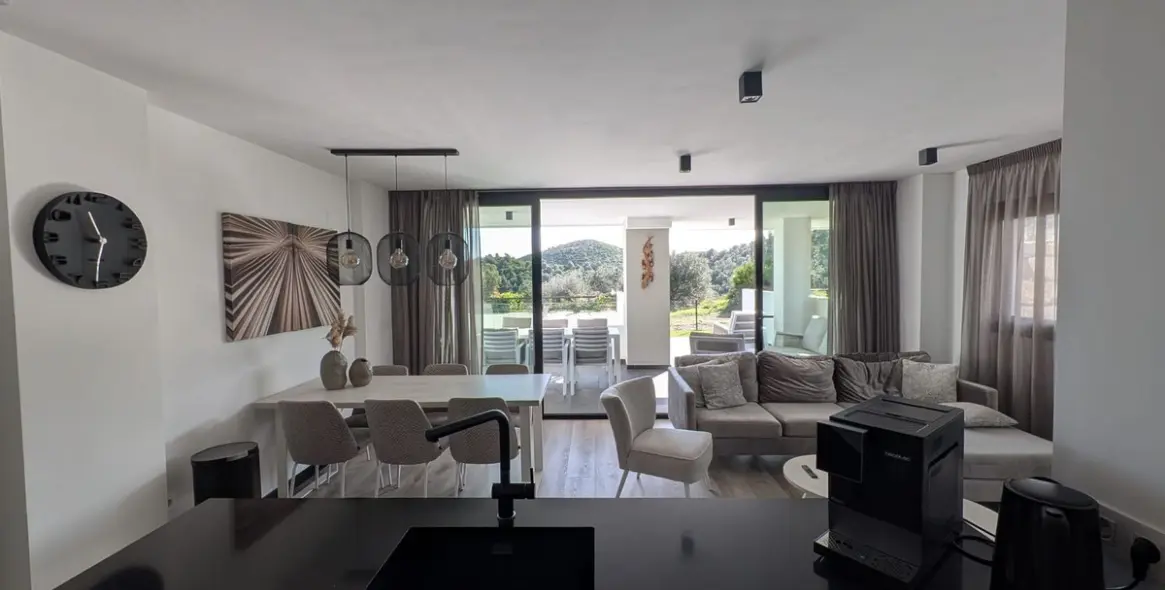 Продажа апартаментов на первом этаже в Mijas Costa 17