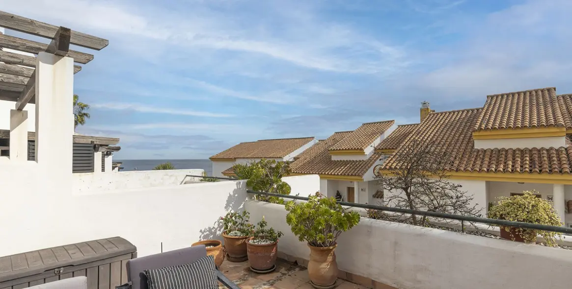 Sale of townhouse in La Duquesa 12