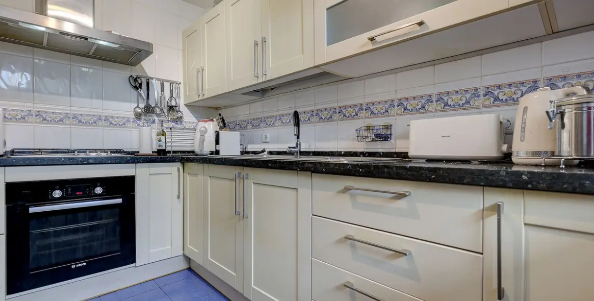 Sale of townhouse in La Duquesa 14