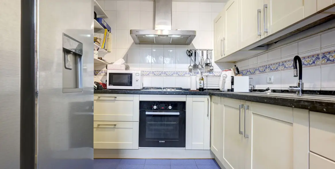 Sale of townhouse in La Duquesa 15