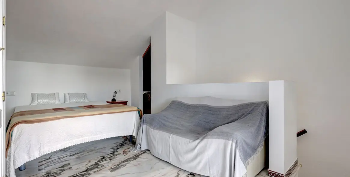 Продажа таунхауса в La Duquesa 28