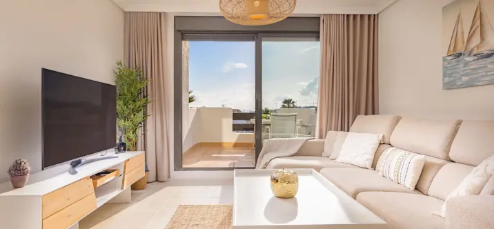 Продажа двухуровневого пентхауса в Estepona 3