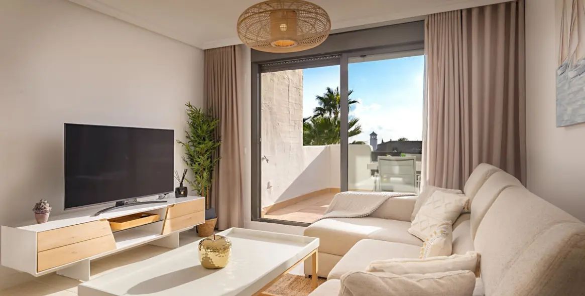 Продажа двухуровневого пентхауса в Estepona 5