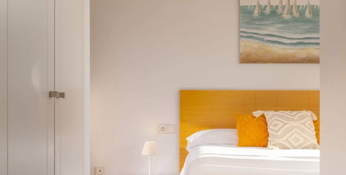 Продажа двухуровневого пентхауса в Estepona 10