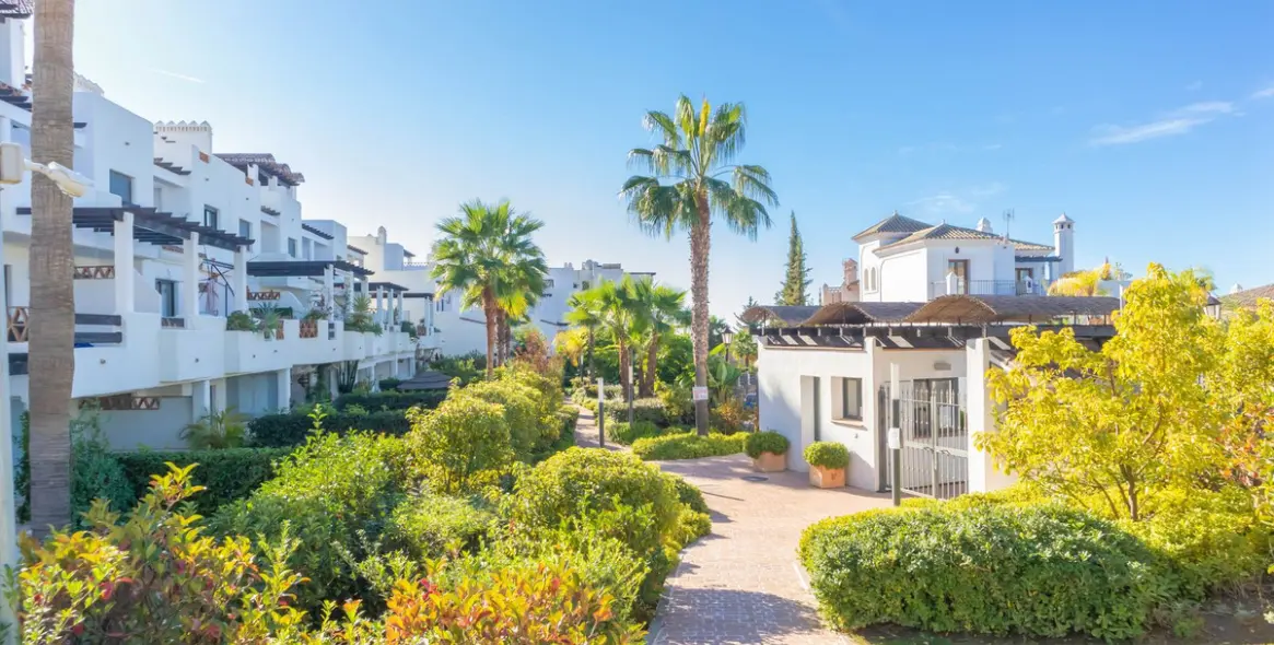 Продажа двухуровневого пентхауса в Estepona 23