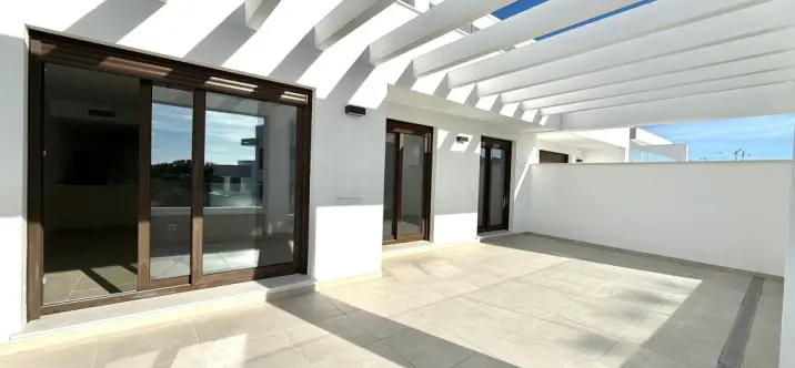 Продажа апартаментов на среднем этаже в Estepona 1