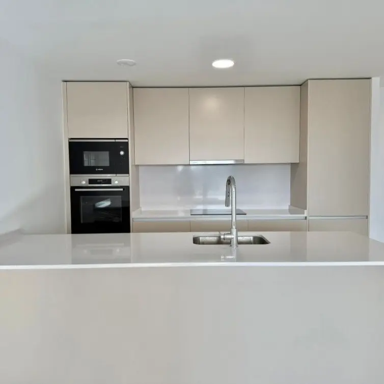 Sale of middle floor apartment in Estepona