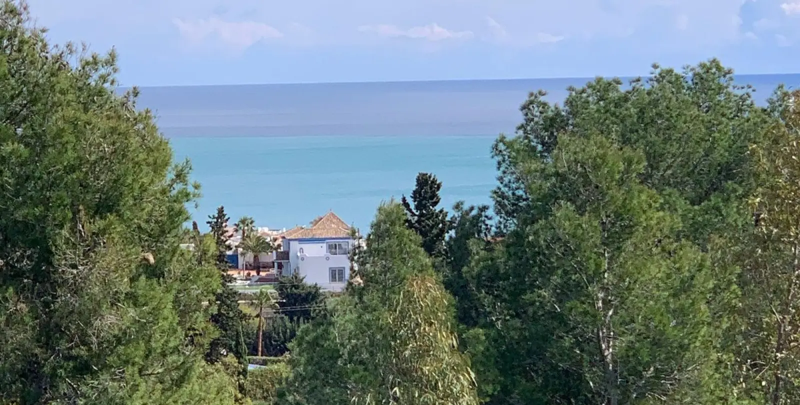 Sale of residential plot in Benalmadena 2