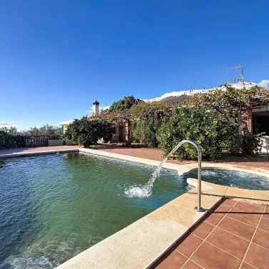 Sale of detached villa in Periana