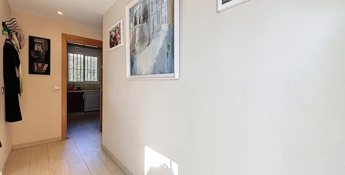 Продажа  отдельно стоящей виллы в Periana 10