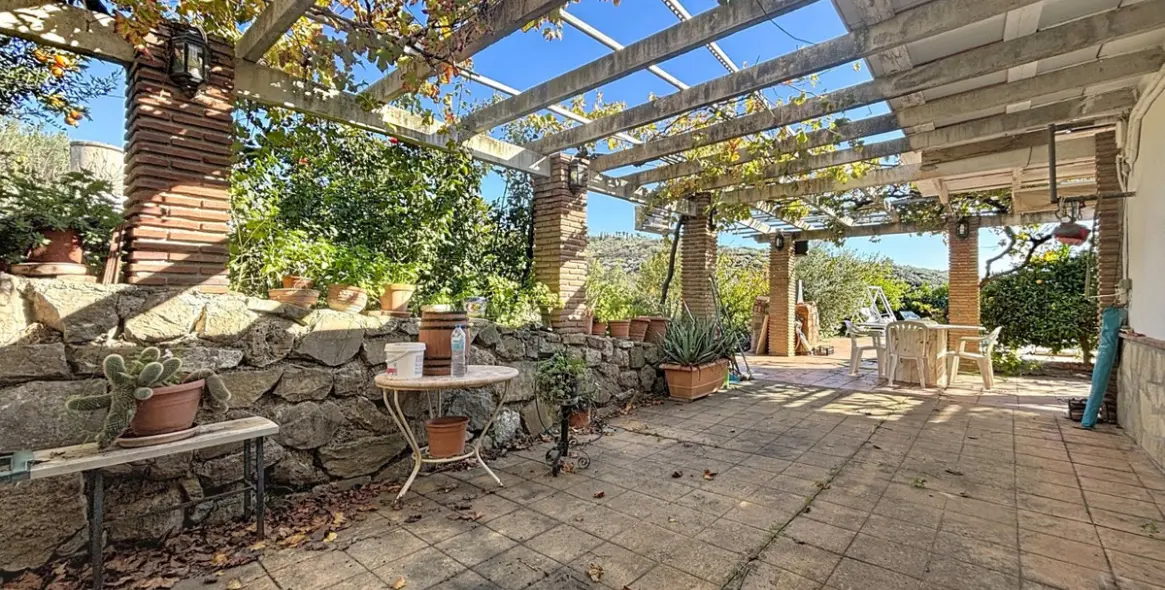 Sale of detached villa in Periana 32
