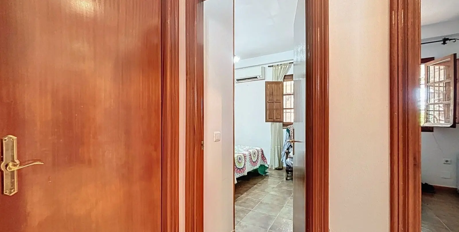 Sale of detached villa in Periana 39