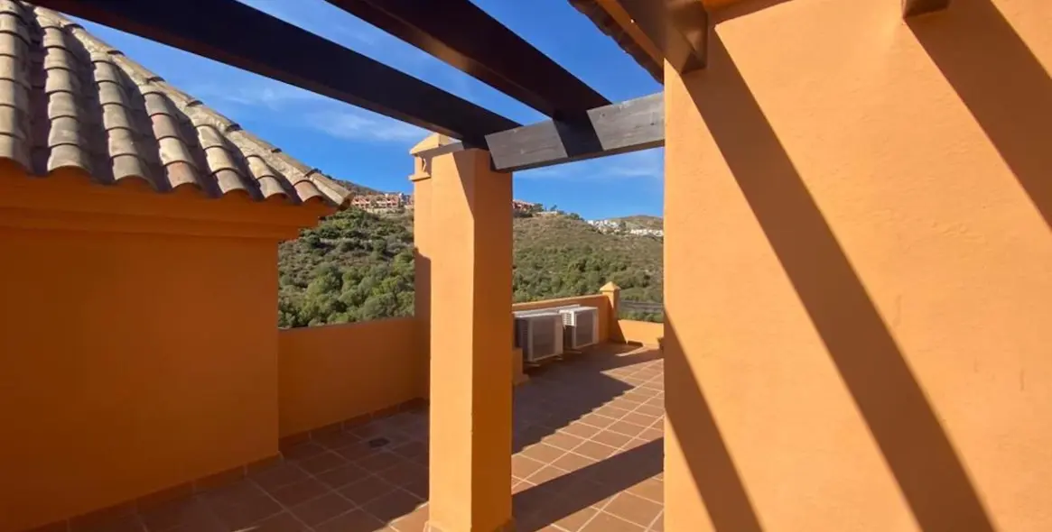 Продажа таунхауса в Benahavís 10