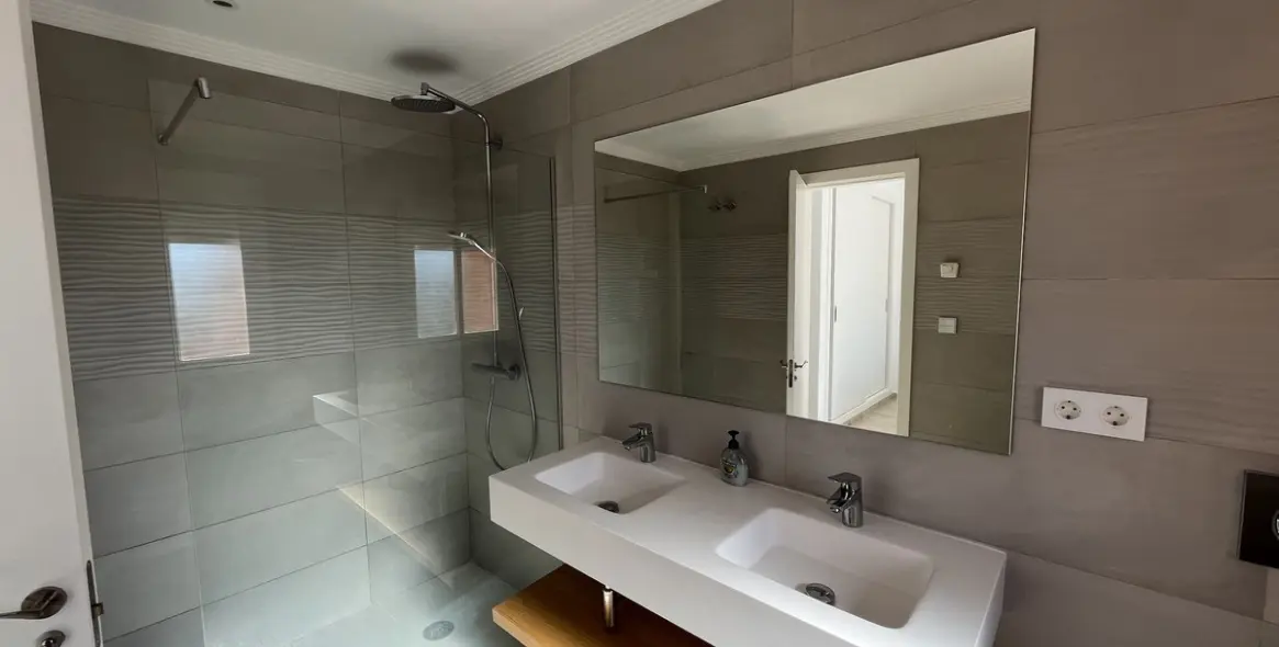 Продажа таунхауса в Benahavís 19