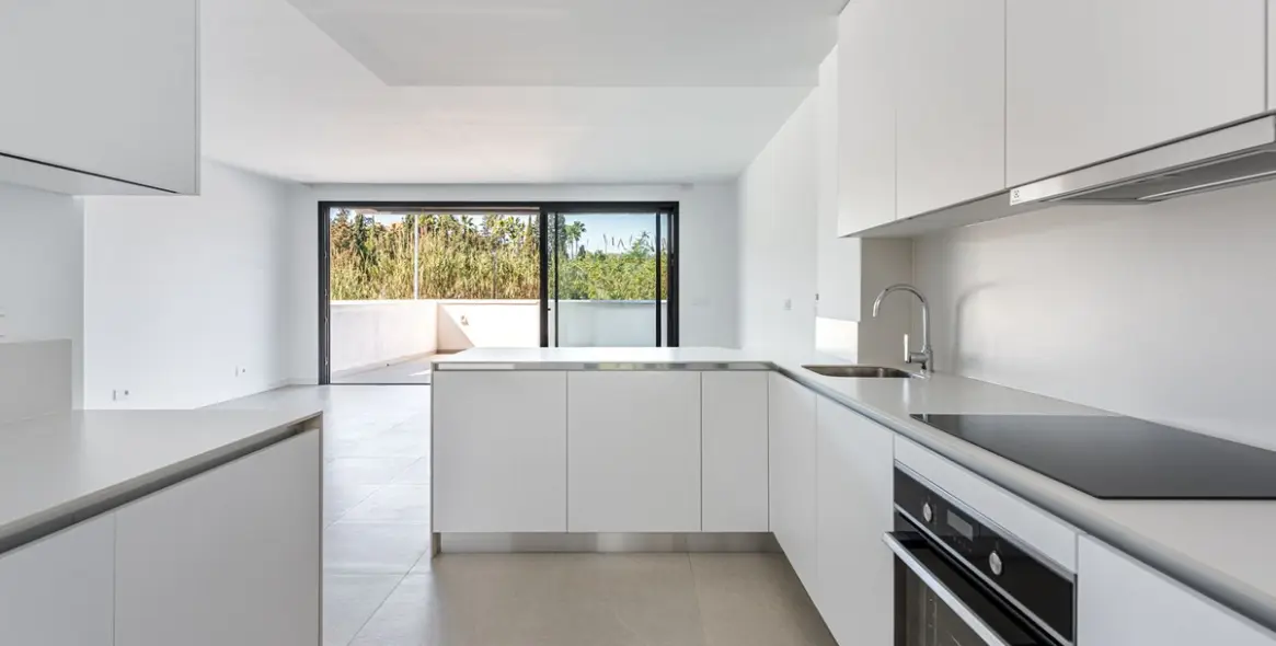 Продажа дома на две семьи в Atalaya 7