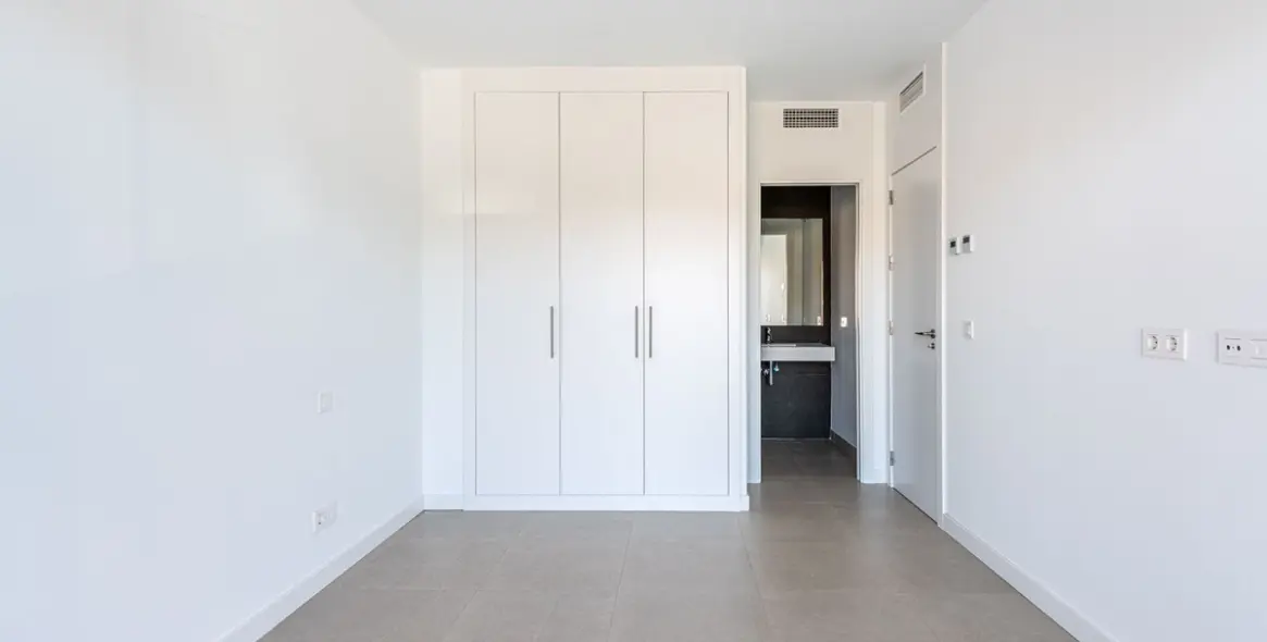 Продажа дома на две семьи в Atalaya 12