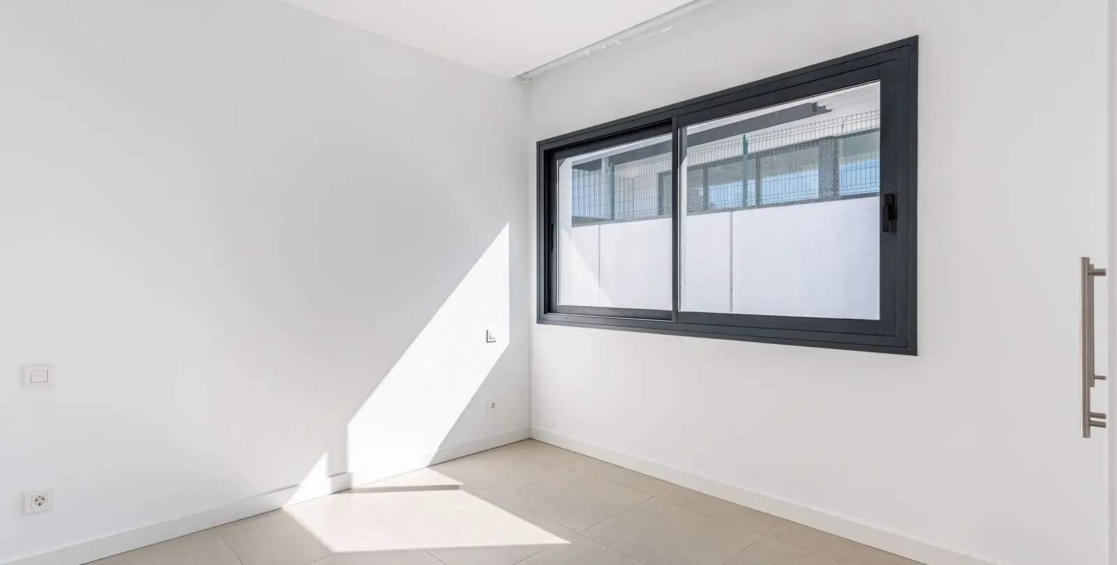Sale of semi-detached house in Atalaya 11