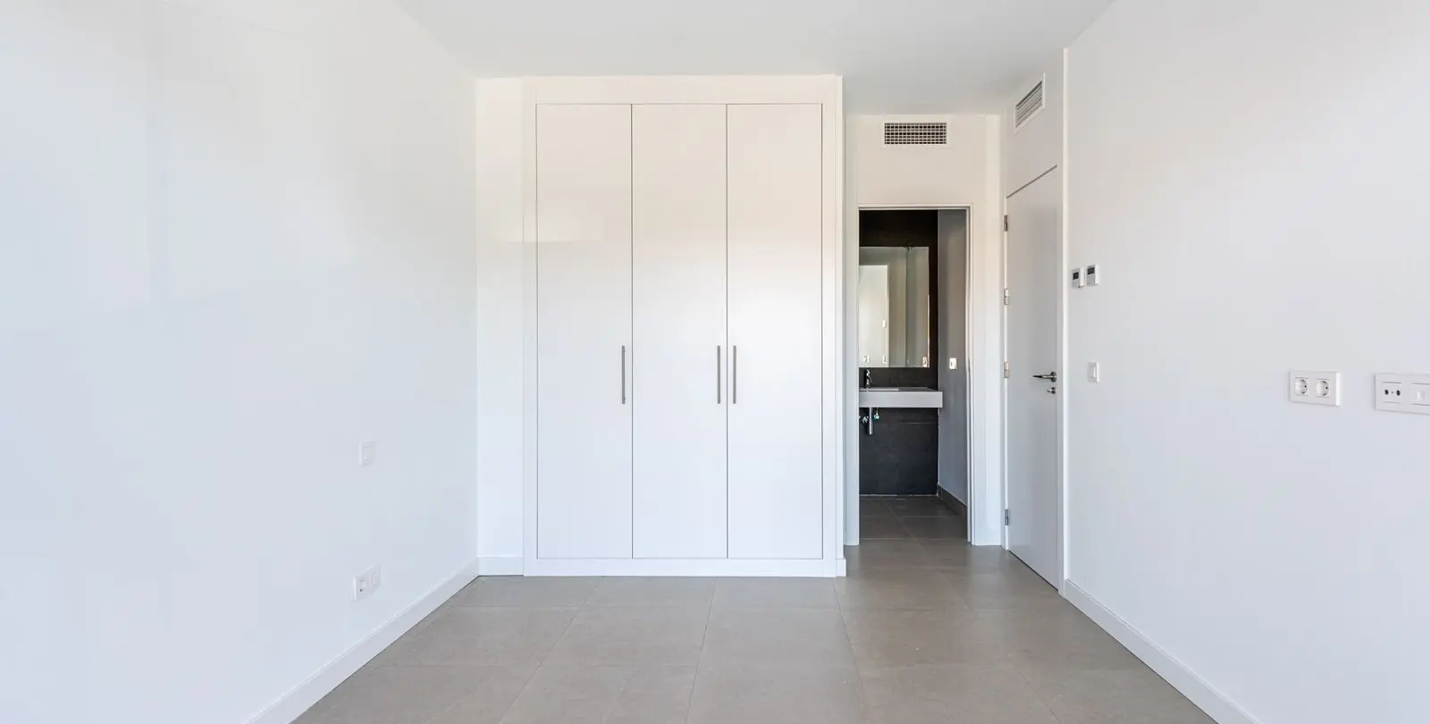 Sale of semi-detached house in Atalaya 12