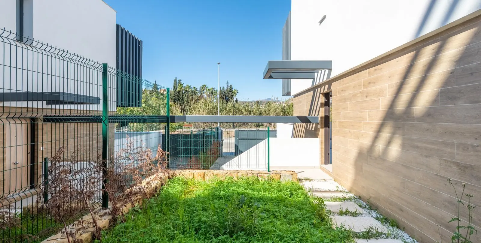 Sale of semi-detached house in Atalaya 21