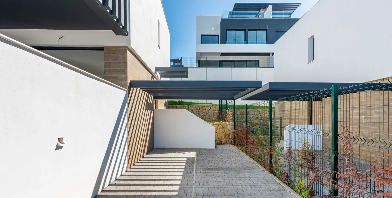 Sale of semi-detached house in Atalaya 22