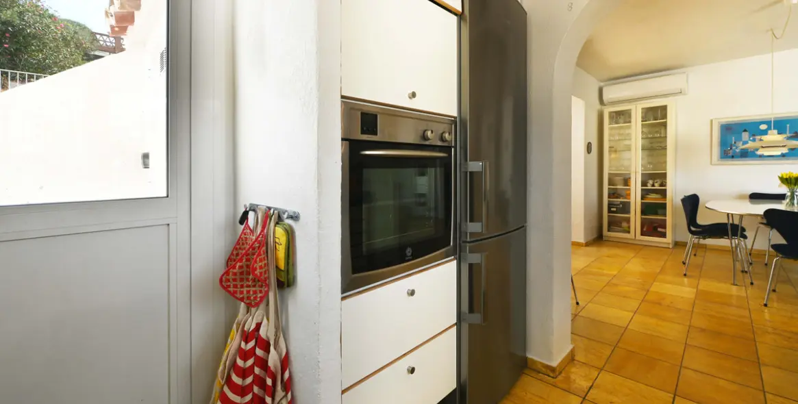 Sale of detached villa in Cerros del Aguila 14