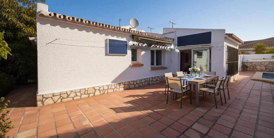 Sale of detached villa in Cerros del Aguila 29